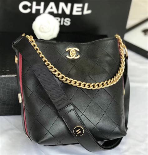 qual seria o valor da bolsa chanel original|bolsas chanel pre owned.